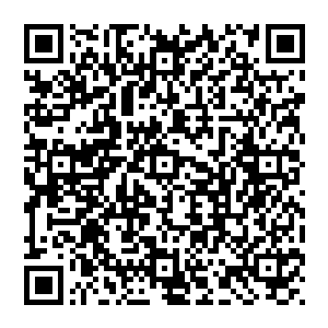 这尊在三年前出现的神秘男子今日再一次出现了且这一次出现相对于三年前似乎又有了极大的改变二维码生成