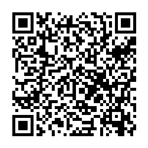 这已经黏在一起的钟体和钟铃都如同是被牢牢钉死在这片虚空中一样纹丝不动二维码生成