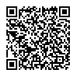 这才和玛丽一起泡按摩浴缸――此时玛丽手里已经多出了一份剧本的影印版二维码生成