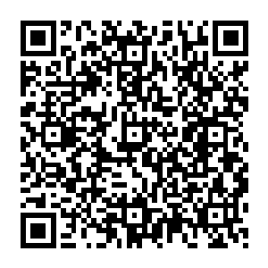 这是很多文艺片做得不到位的一点――他们在中层的技巧和深层的思想上完成度都特别高二维码生成