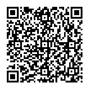 这是智脑通过刚才地精飞行器屏幕中显示的其他飞行器位置而确定出来的最佳逃跑方向二维码生成