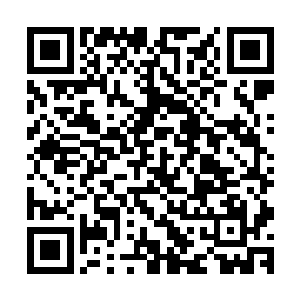 这样便支离破碎的将众人的活动范围给一点一点的切割了下来二维码生成