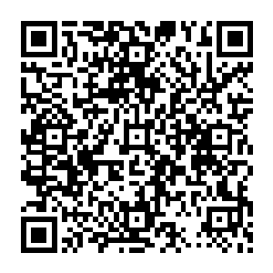 这样既能实现自己逃出去的愿望又能和自己心爱的人闯荡世界着真的是一举两得的好方法二维码生成