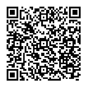 这种危机随着玉成子头上那不断转动的四面全知冠而进一步确定――他还在使用四面全知冠二维码生成