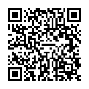 这美的不像话的男人在这个时候脸上也是出现了无比震撼的表情二维码生成