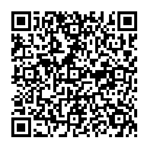 这顶凤冠乃是使用九十九颗深海紫玄珍珠外加数百种珍贵材料经过鬼玄大师精心打造的二维码生成