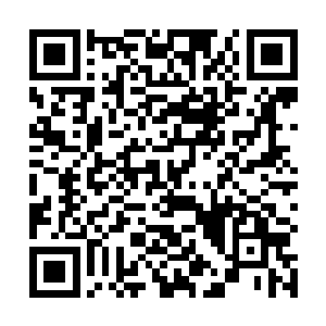 连好不容易抓住的一根相依为命的浮木也被他拿走……二维码生成