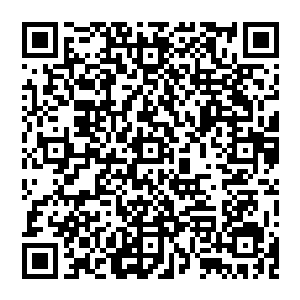 那一根沉重无比的海神三叉戟也是气势汹汹的从秦方刚才站立的位置呼啸而过的……那恐怖的攻击力二维码生成