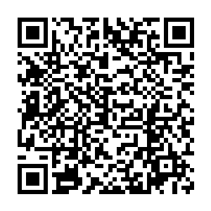 那些污秽不堪的词汇在热情到稀薄的空气里似乎受到了巨大的阻力一般二维码生成