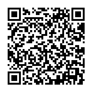 那根跳跃在导弹尾部的信号传输线就会把自动调整的信号交给四片尾翼二维码生成