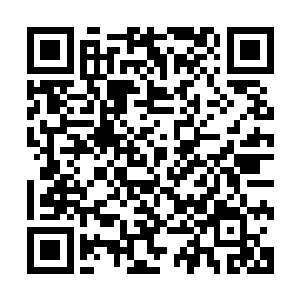 都镶嵌着璀璨的夜明珠――整个首饰最耀眼的地方便在这里了二维码生成