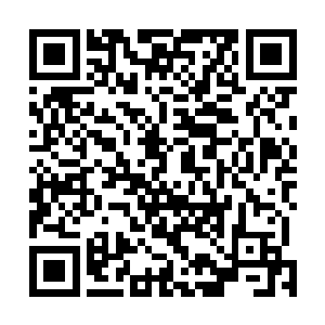 闻言急忙掏出手机给他父亲萨约族的酋长隆加拉拨去电话二维码生成