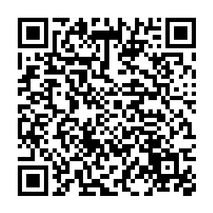 阻挡他们前进道路的这一层寒雾竟然会诡异的自动形成一个通道來二维码生成
