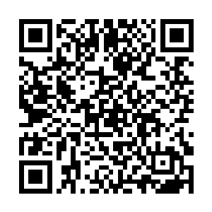 随即推翻了自己原来在心里早就演绎了无数次的方案二维码生成