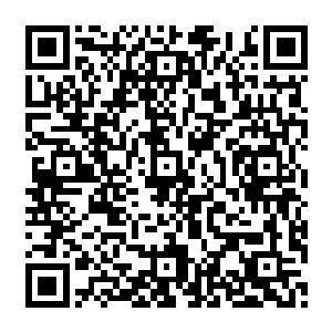 随时准备从乾坤戒中再提取出几十尊三联装六管旋转火神炮和百八十颗晶石炸弹来轰他娘二维码生成