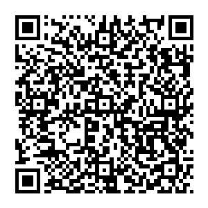 雨果居然搭乘私人飞机前往德国参加柏林电影节――这可不是从伯班克到比弗利山的二十分钟距离二维码生成