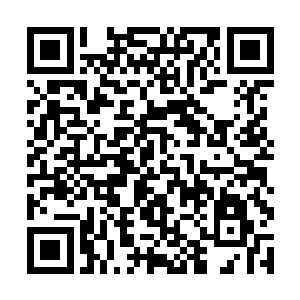 雨果顿时就感受到了秒针在耳边滴答滴答转动的声音二维码生成