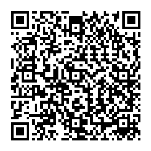 风清扬浑身再次破烂 像是被击穿了一般 身体宛如漏斗一般在虚空中颤抖 流下了滚滚血液二维码生成