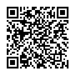 黄维的这一突然间反常的举动倒把车玉全和杨万给吓了一跳二维码生成